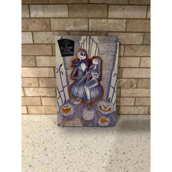 Disney Nightmare Before Christmas 12 Color Eyeshadow Palette Halloween NEW  b16 - Picture 1 of 3